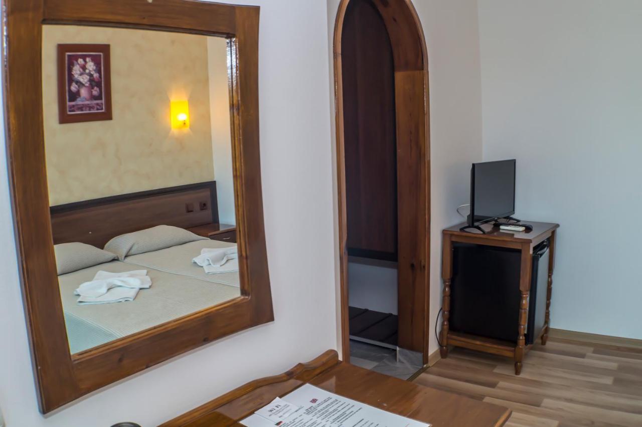 Chrystal Guest House Obzor Eksteriør bilde